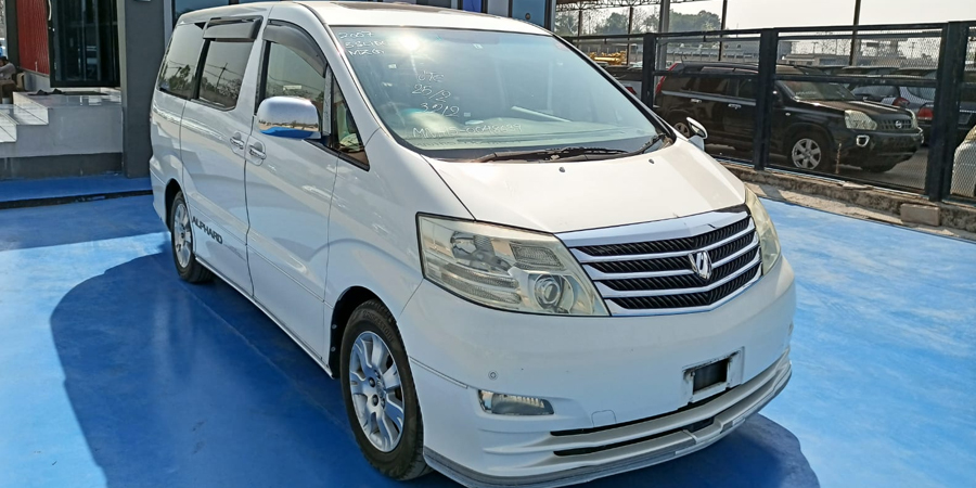 Toyota Alphard Laris Manis Di Pasar Mobil Bekas Saat Ini